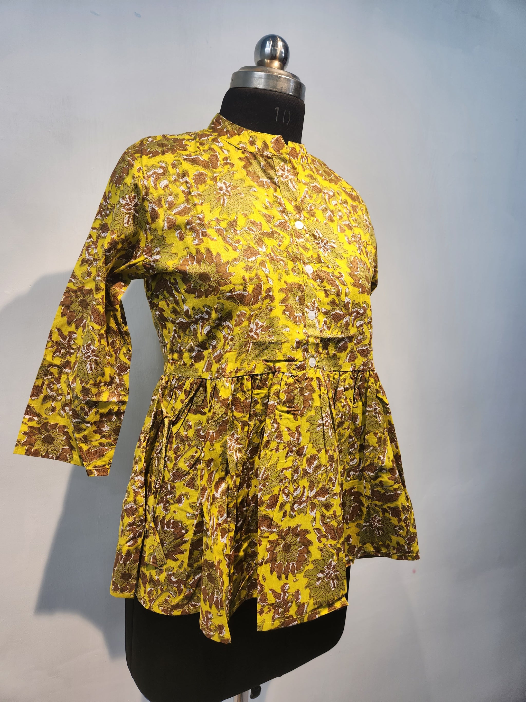 Sundari Short Kurti